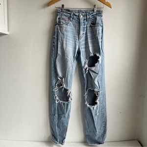 American eagle ripped denim size 00